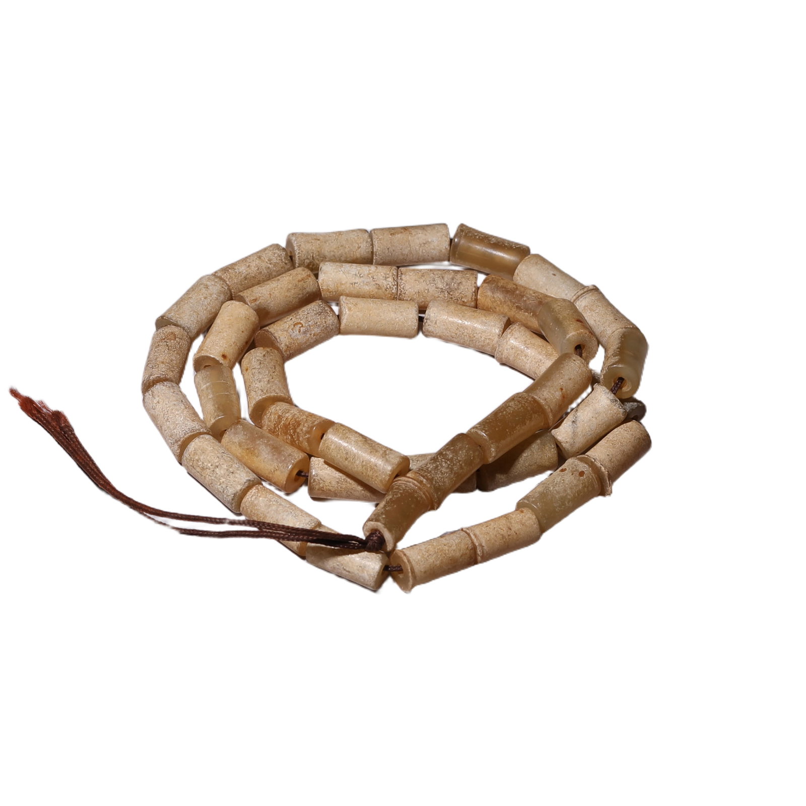 A JADE BEADS NECKLACE (1 of 5)