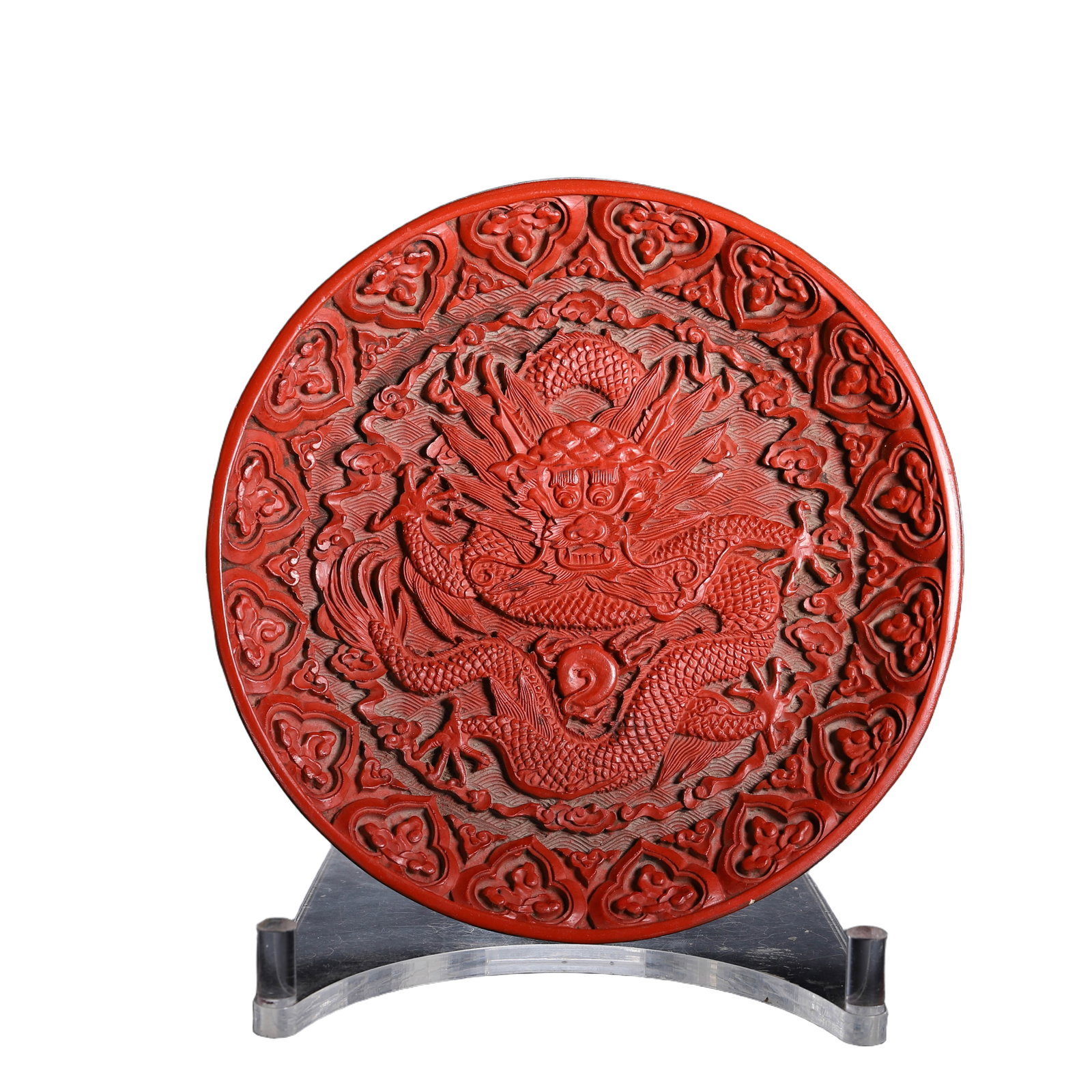 A CARVED CINNABAR LACQUER DRAGON PLATE (1 of 9)