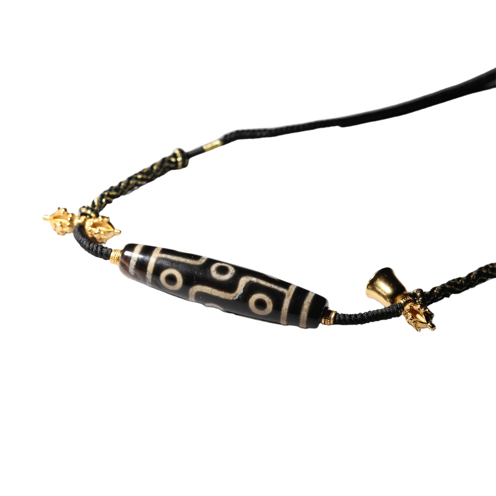 A TIBETAN DZI BEAD NECKLACE (1 of 5)