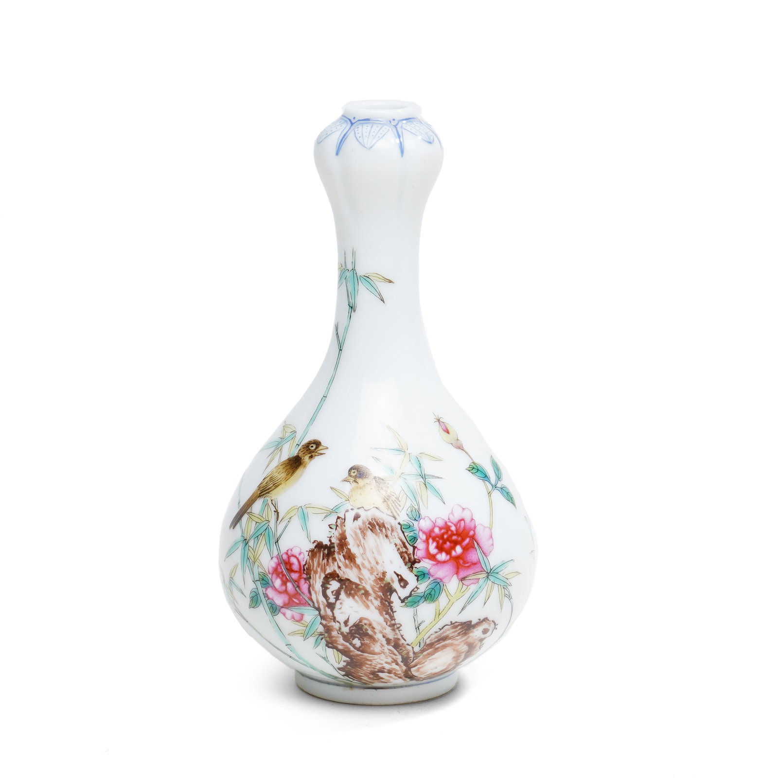 A CHINESE IMPERIAL FALANGCAI GLAZE GARLIC HEAD VASE (1 of 10)