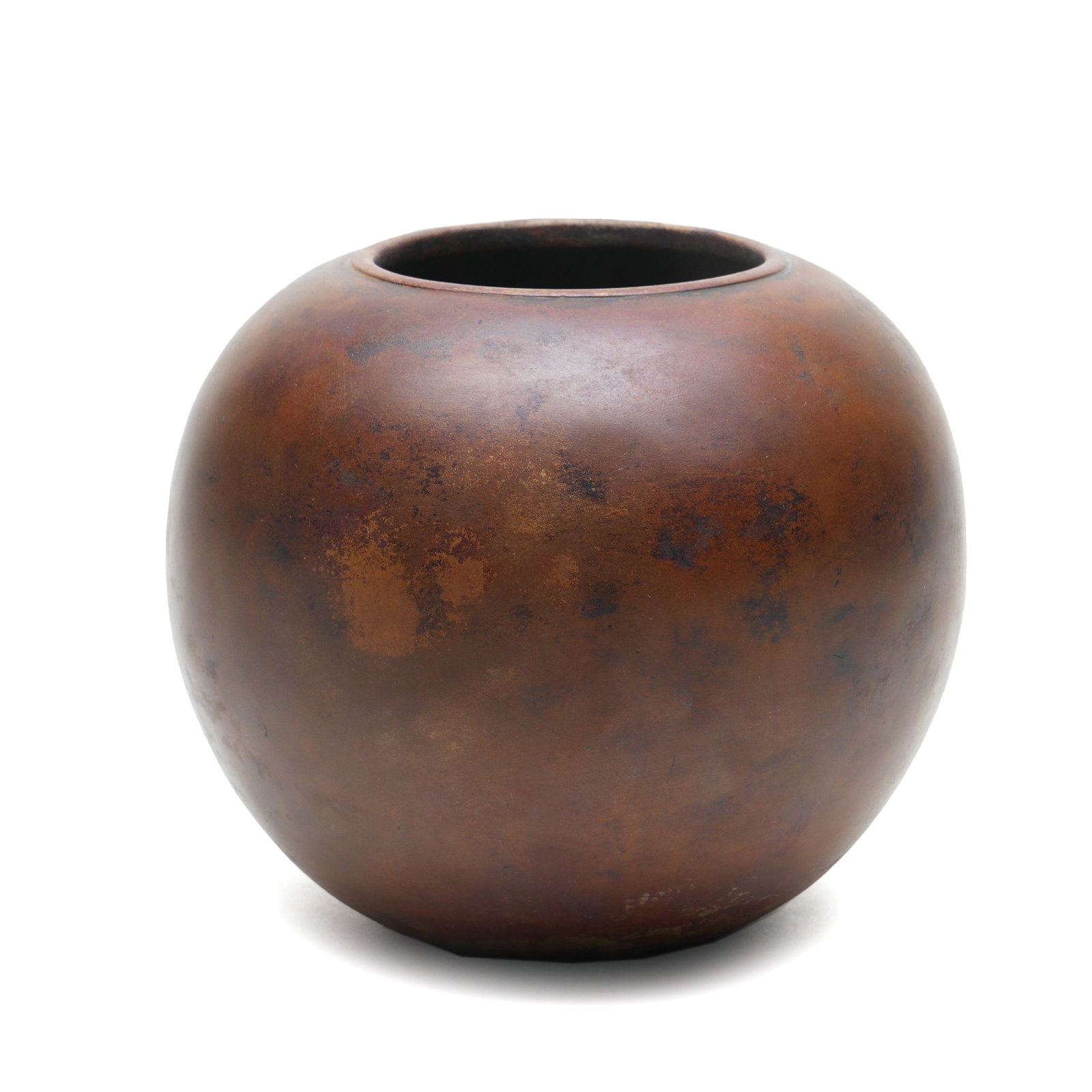A BRONZE WATERPOT (1 of 9)