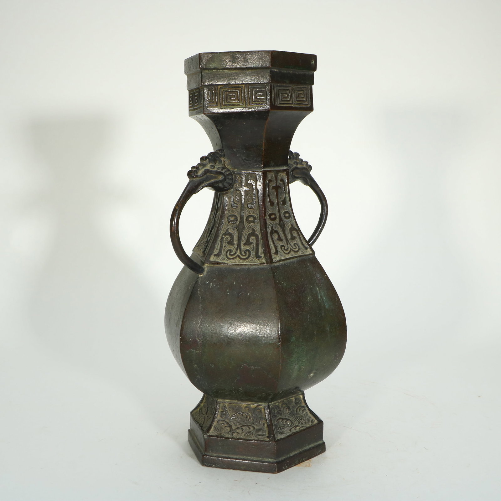A BRONZE HEXAGONAL VASE - 5