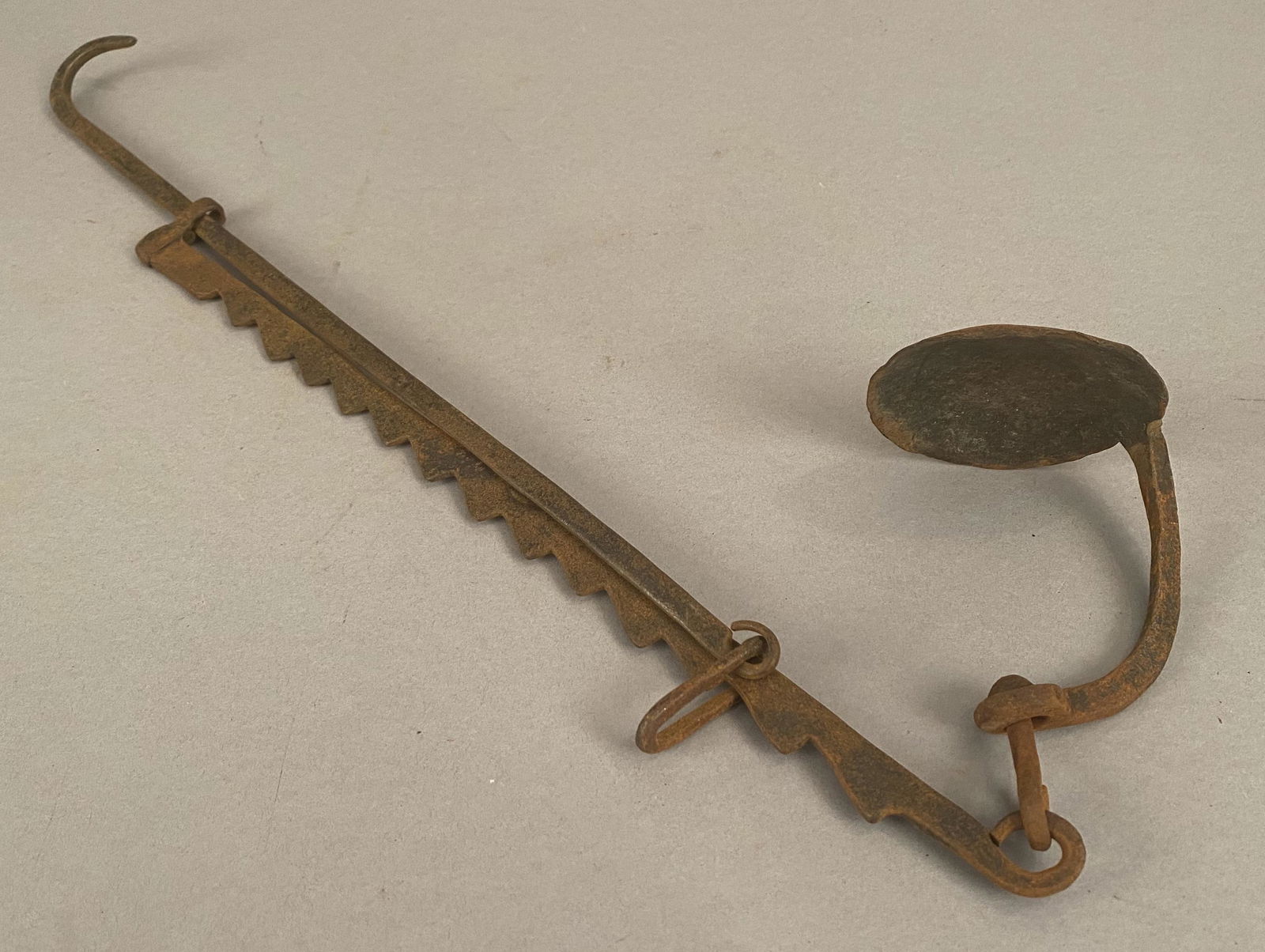 Iron Lighting Trammel w/Fat Lamp (1 of 4)