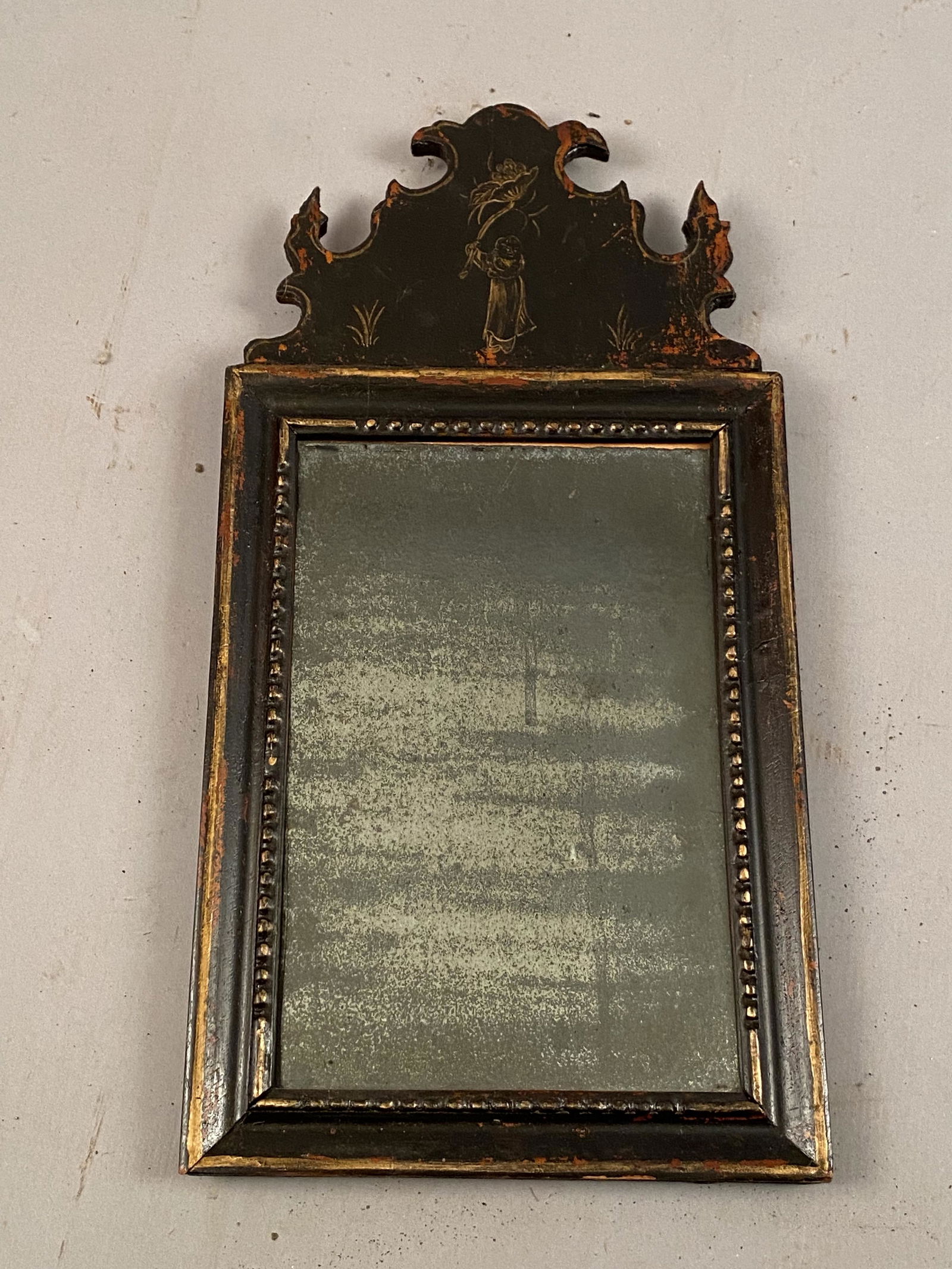 18th C Queen Anne Mirror w/Chinoiserie Decoration (1 of 5)