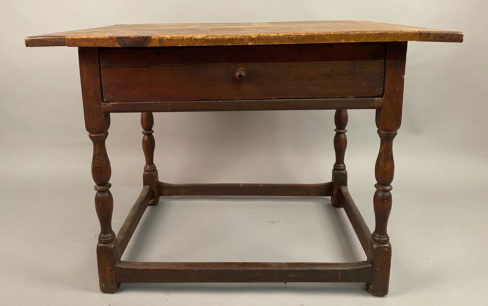 Wm&Mary Scrub Top Tavern Table (1 of 11)