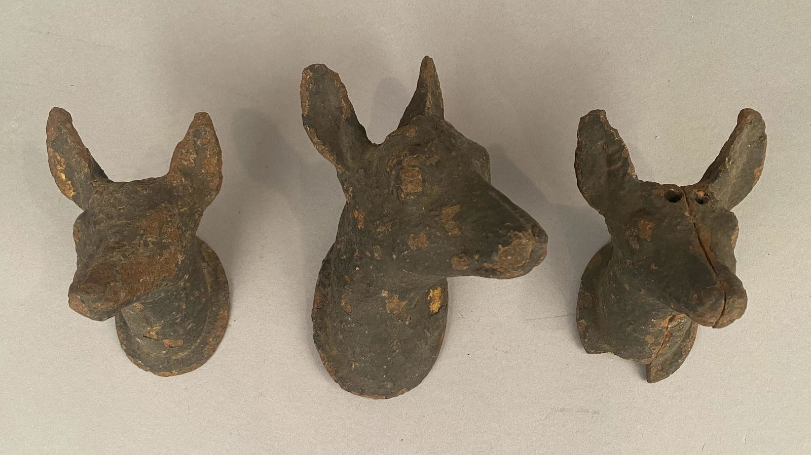 3 Small Cast Iron Walll Mountable Deer Heads (1 of 7)