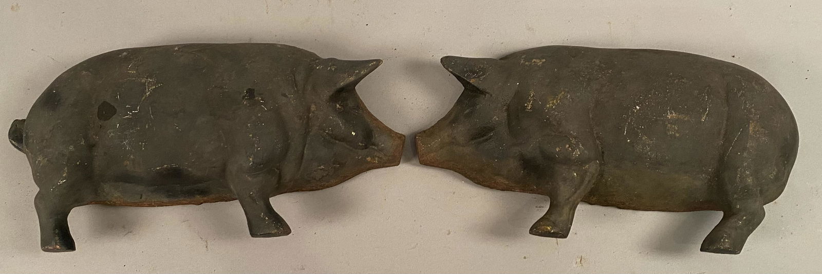 Full Body Cast Iron Pig in Black Paint (1 of 5)