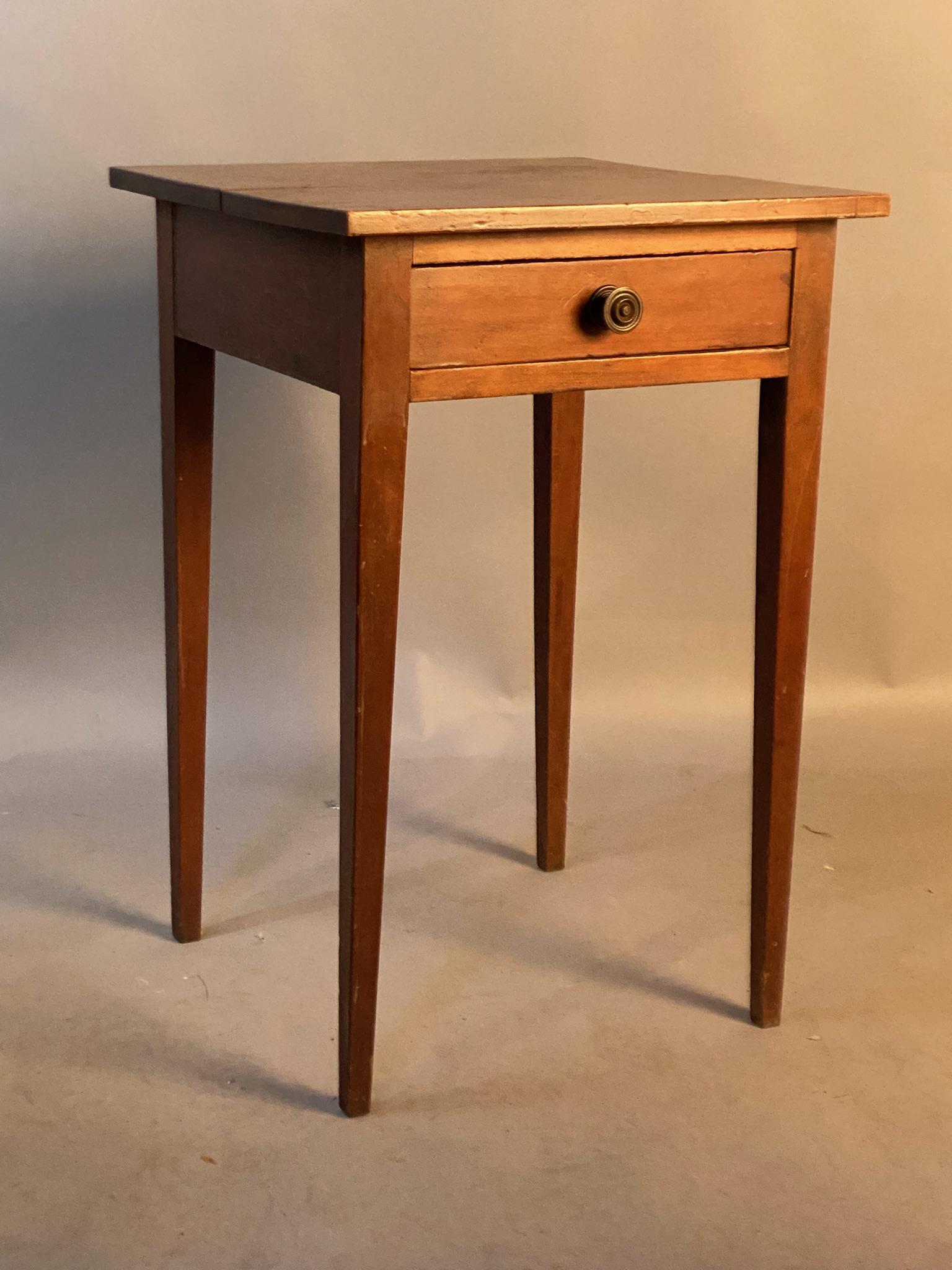 Federal Cherry One Drawer Taper Leg Stand (1 of 7)