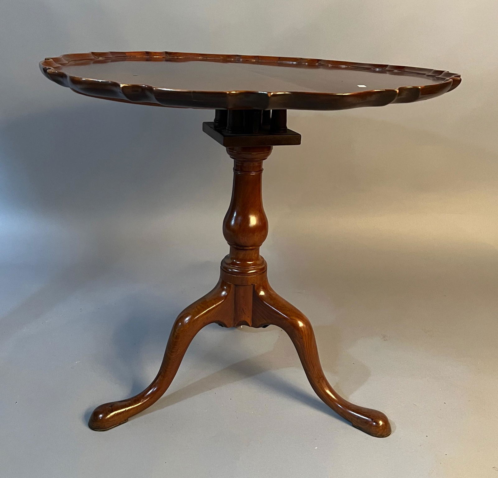 18th c Chippendale Piecrust Tilt Top Tea Table (1 of 4)