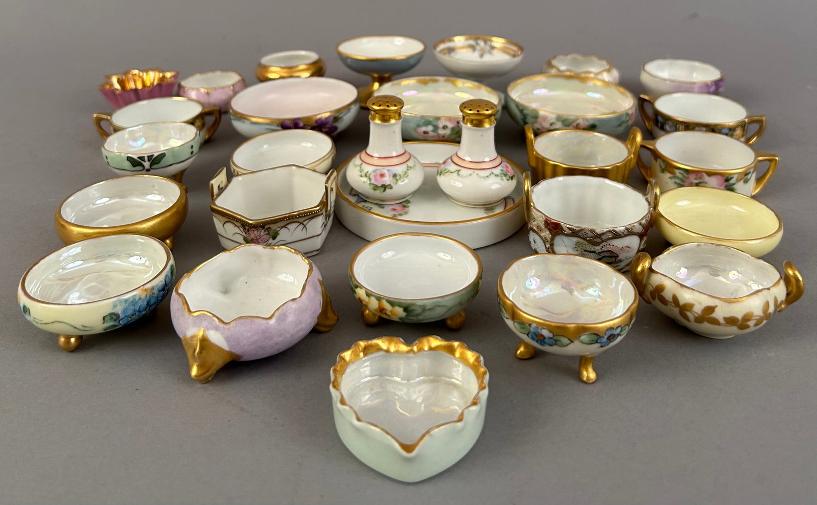 29 Pieces Porcelain Salts From Assorted Makers: 29 pieces porcelain salts from assorted makers including nippon, royal Austria and Limoges.