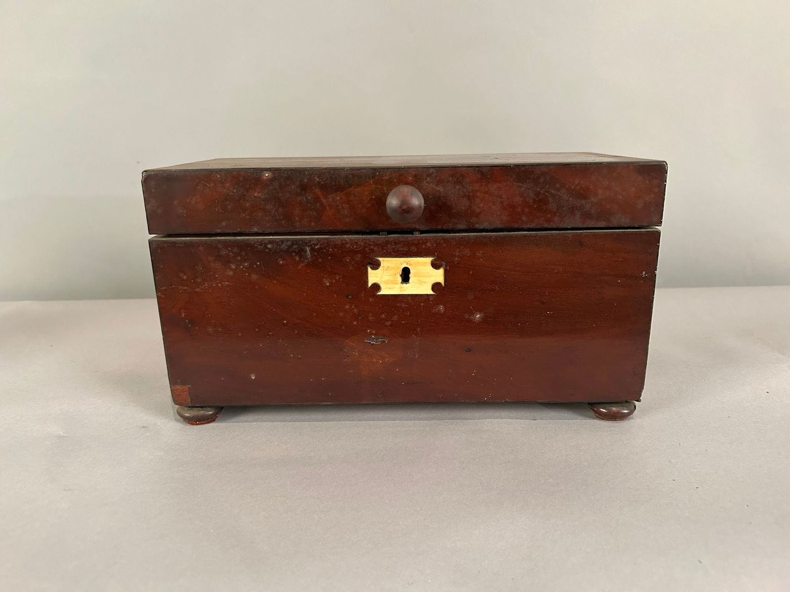 Mahogany Tea Caddy (1 of 8)