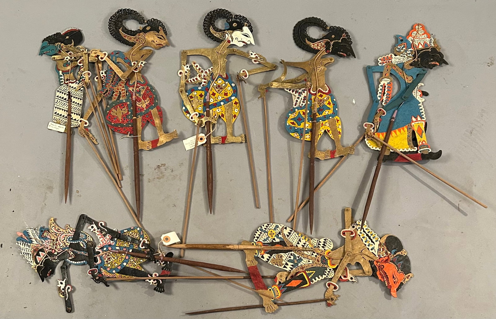 Lot Indonesian shadow puppets (1 of 8)