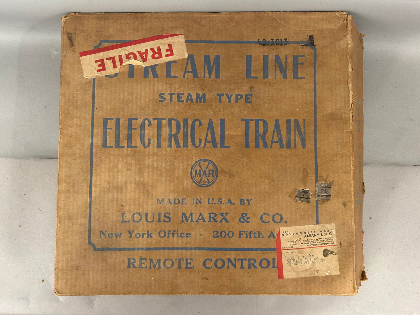 Louis Marx and Company train set in box O Gauge (1 of 12)