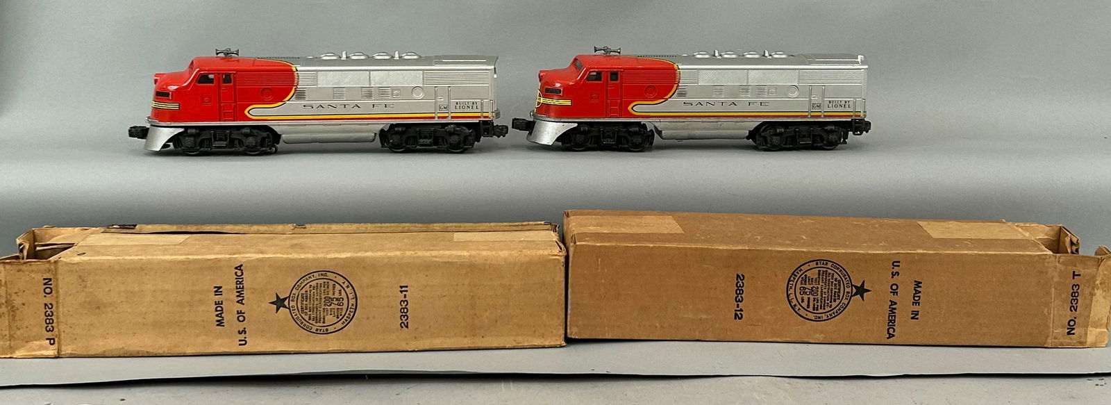 Lionel 2383 Santa Fe Engines O Gauge (1 of 8)