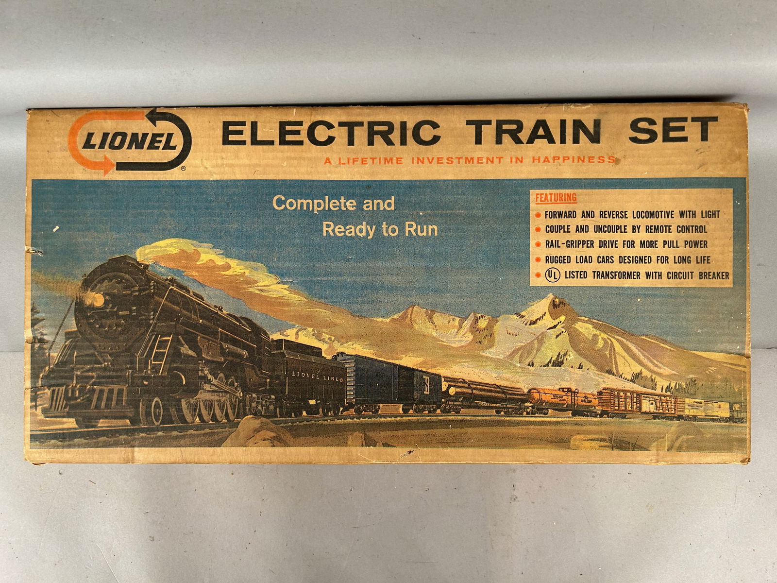 Lionel electric train set in box O Gauge (1 of 7)