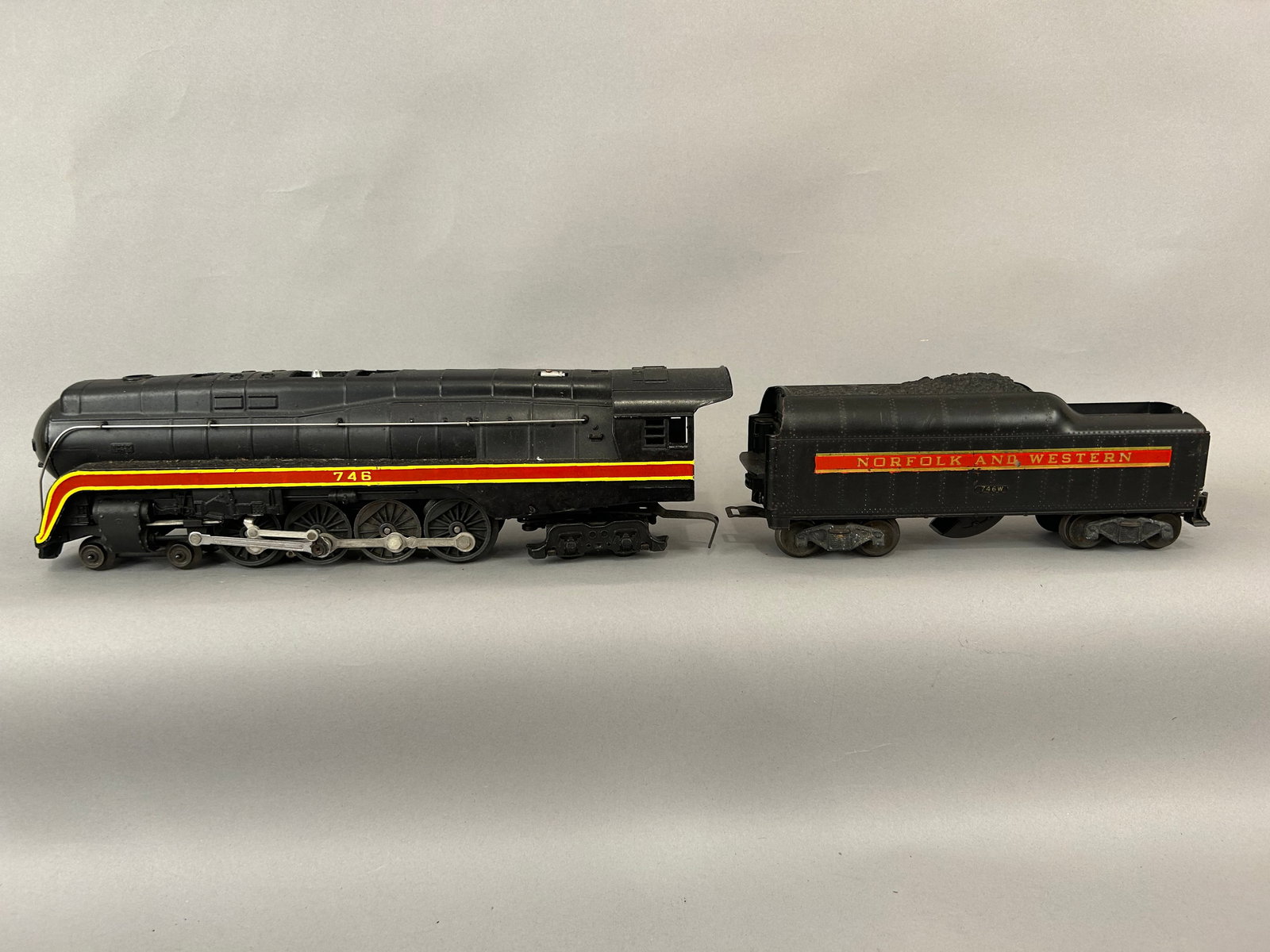Lionel 746 Norfolk & Western Steam Loco & Tender O Gauge: Lionel 746 Norfolk and Western Metal Steam Locomotive and 746W Tender. O Gauge