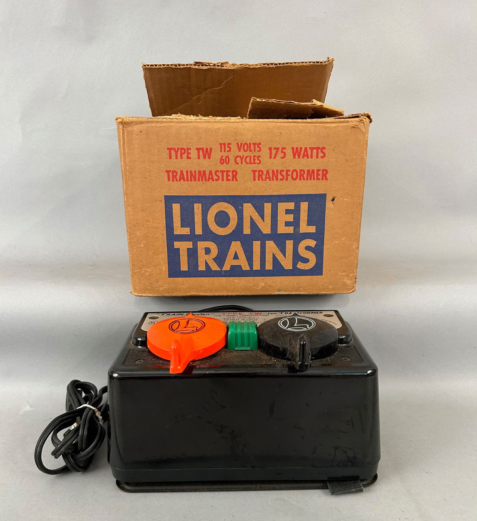 Lionel TW Trainmaster Transformer 175 Watts with box O Gauge (1 of 7)