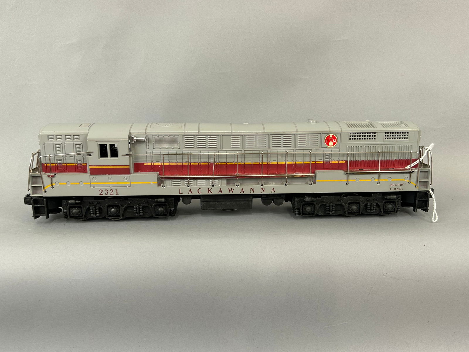 Lionel 2321 Lackawanna FM Train Master w box O Gauge (1 of 5)