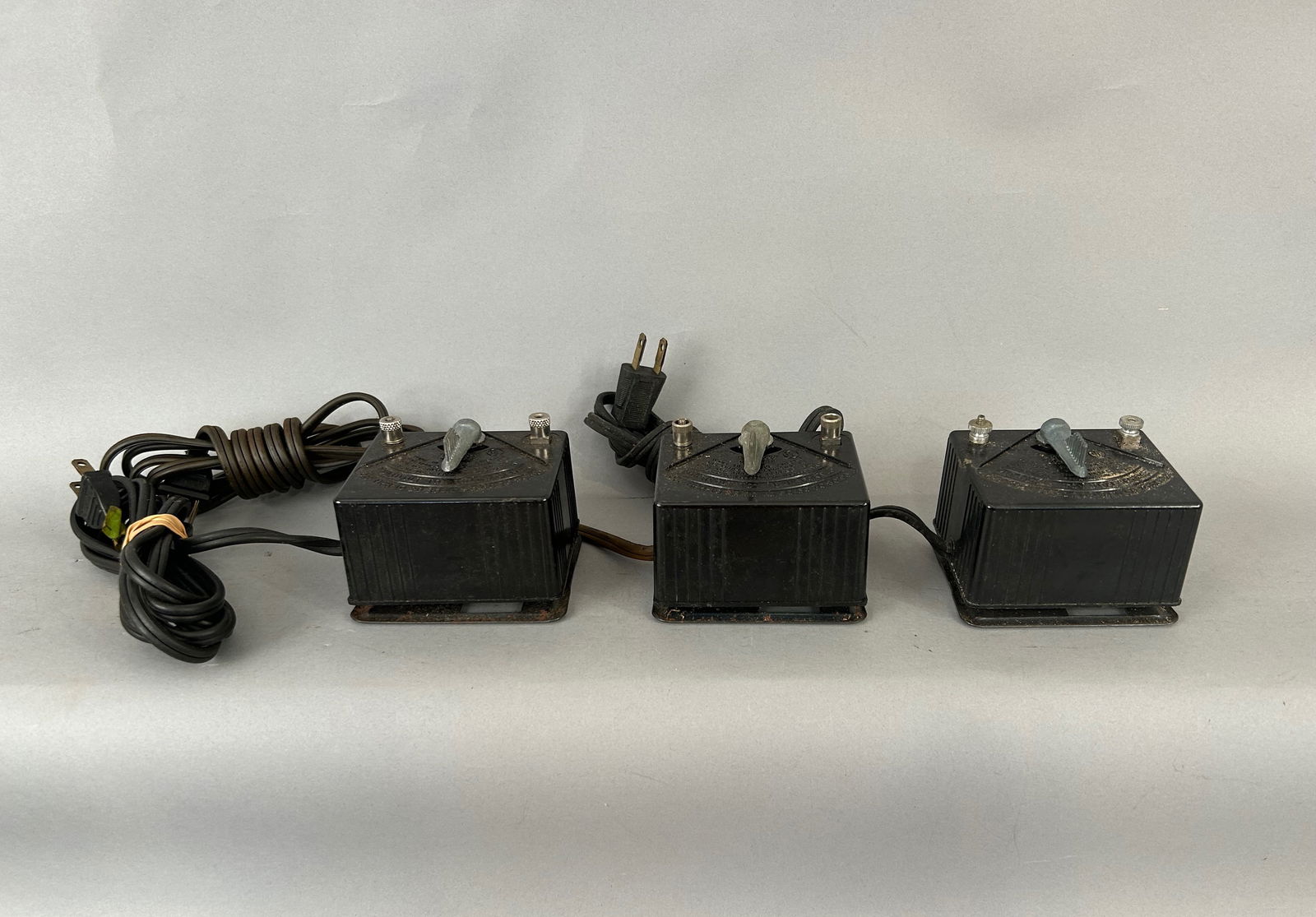 Three Lionel 1026 Multivolt Transformers O Gauge (1 of 7)