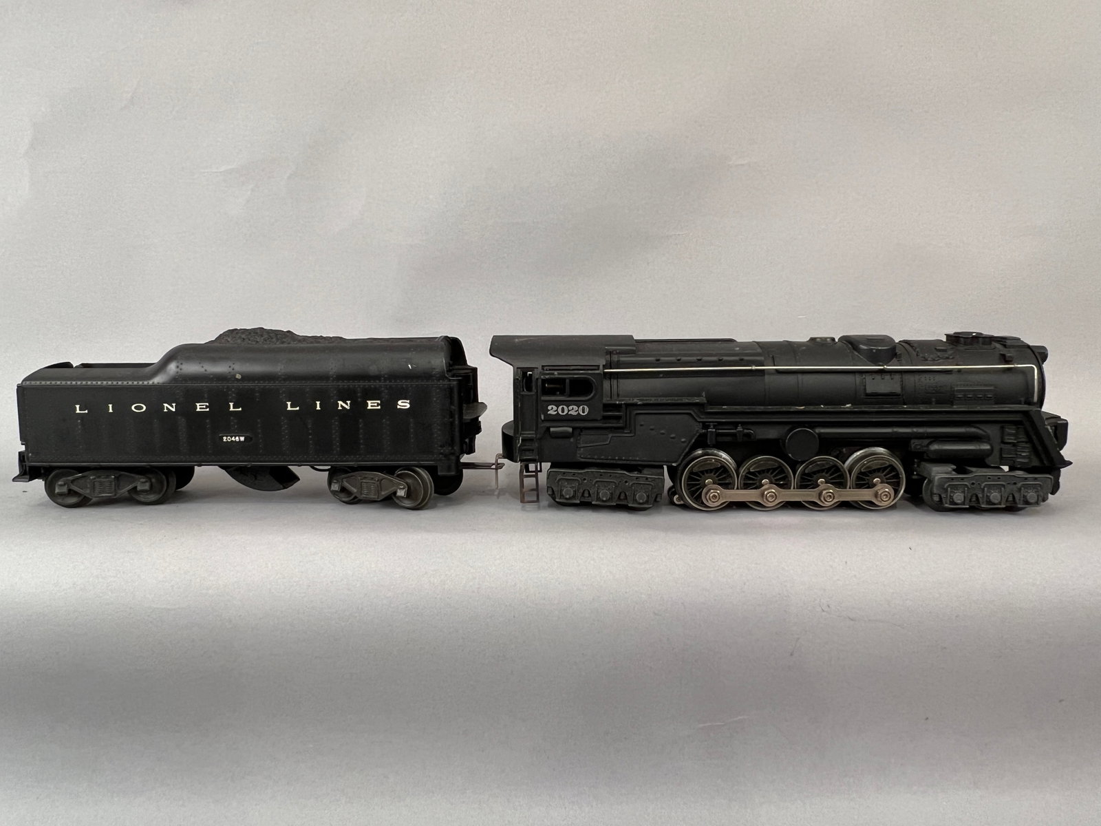 Lionel 2020 Metal Locomotive with Tender O Gauge: Lionel 2020 Metal Locomotive with Tender. O Gauge