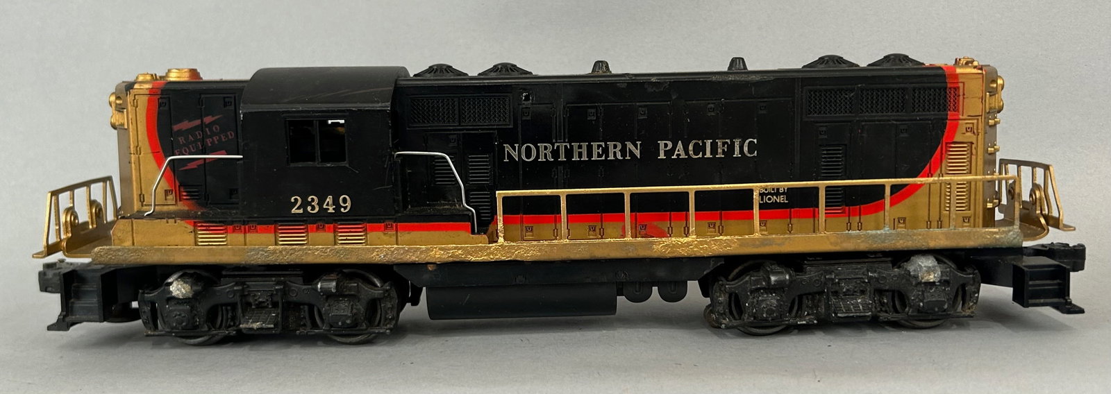 Lionel 2349 Northern Pacific Diesel Engine O Gauge (1 of 6)