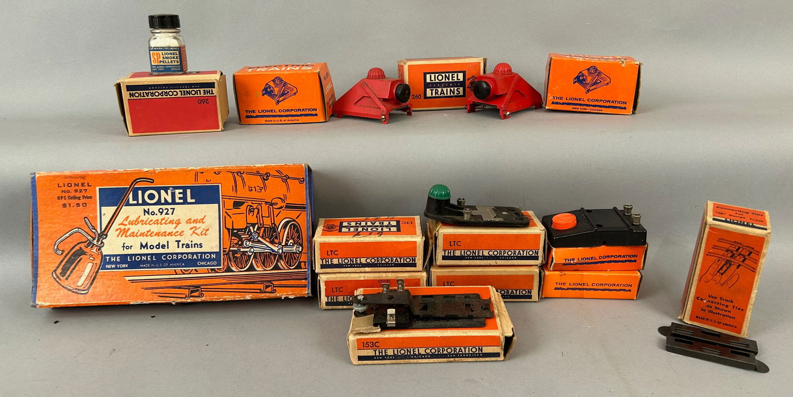 Lot of Lionel Train Track Accessories (1 of 6)