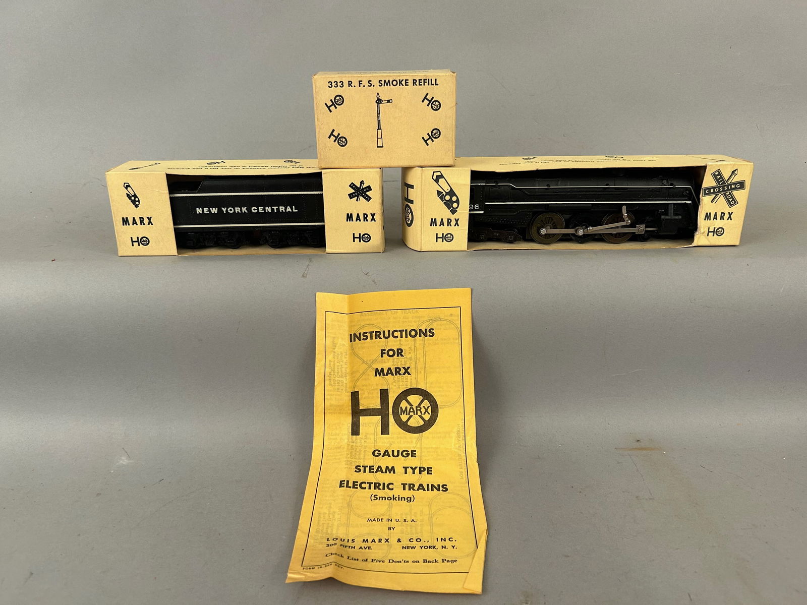 Marx Ho Smoking Steam Engine and tender in boxes (1 of 6)