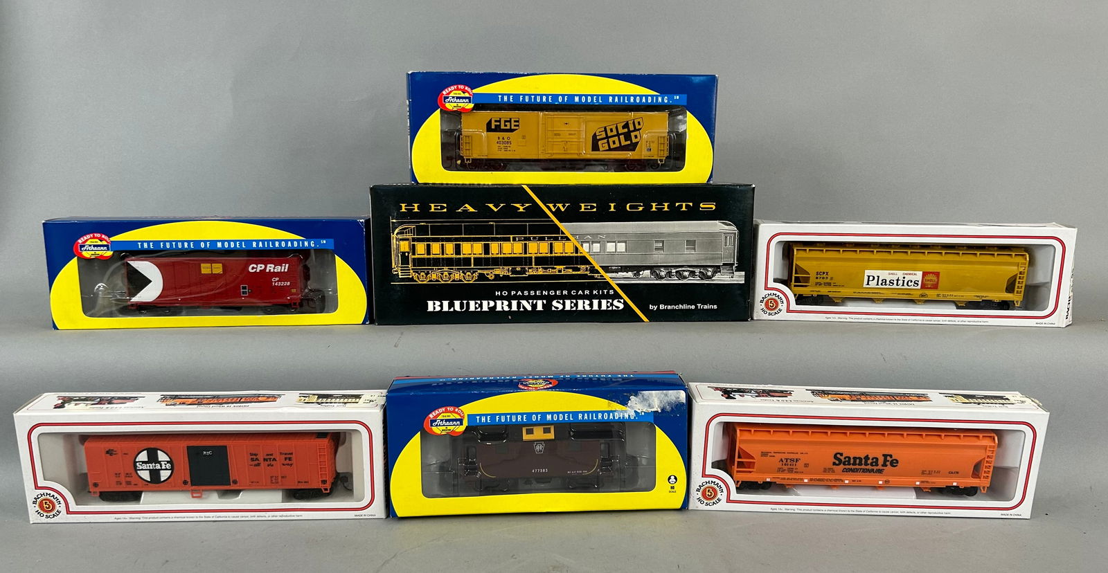 HO scale seven box trains (1 of 9)
