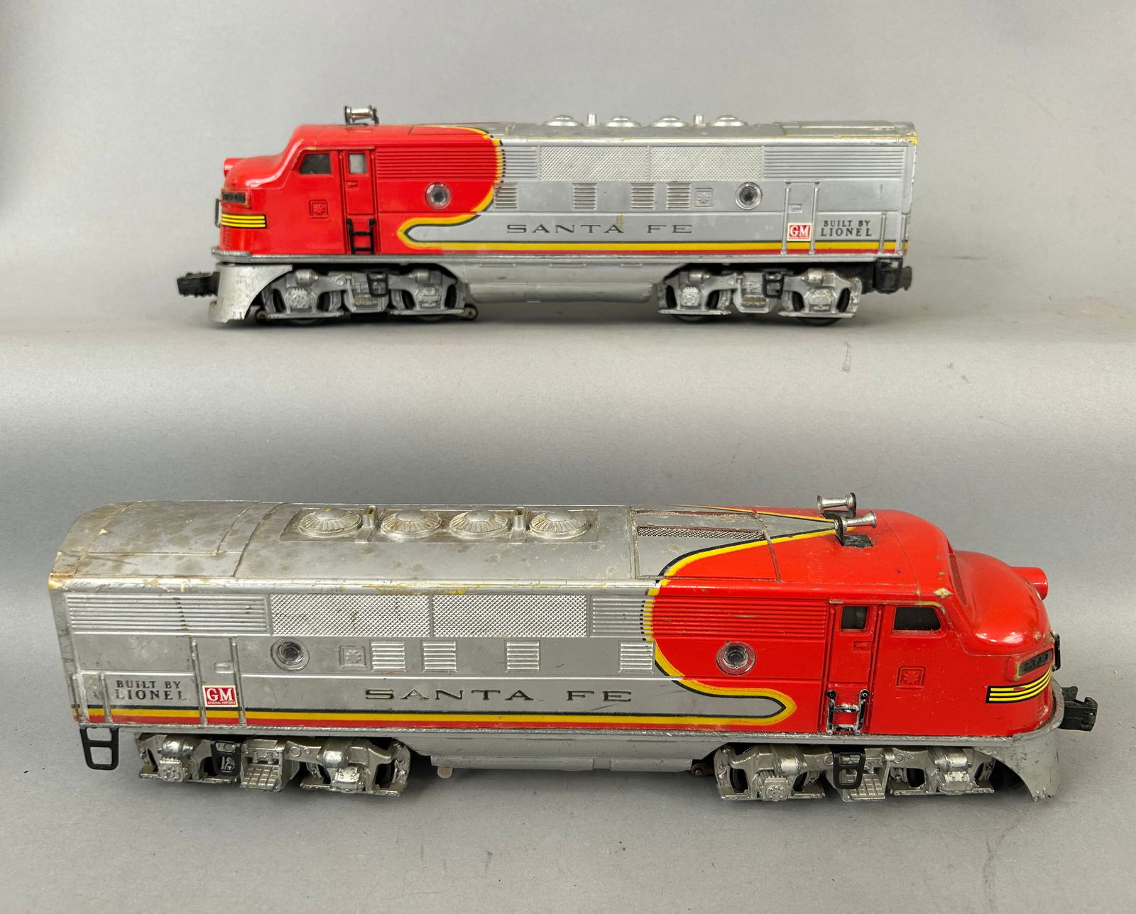 Lionel 2343 Santa Fe  diesel locomotive O Gauge (1 of 8)