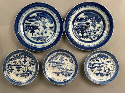 5 Canton Plates Blue and White: Five Canton plates. Two larger plates, 9 inch three small plates 6 inch. Blue and white with Asian scenes. Minor chipping see pictures.