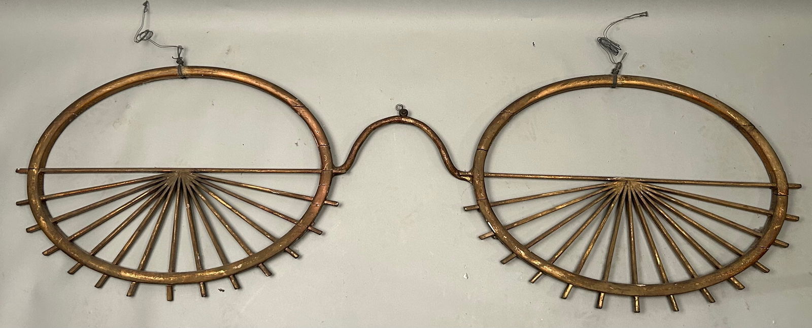 Eyeglass Spectacles Trade Sign Original Surface (1 of 13)