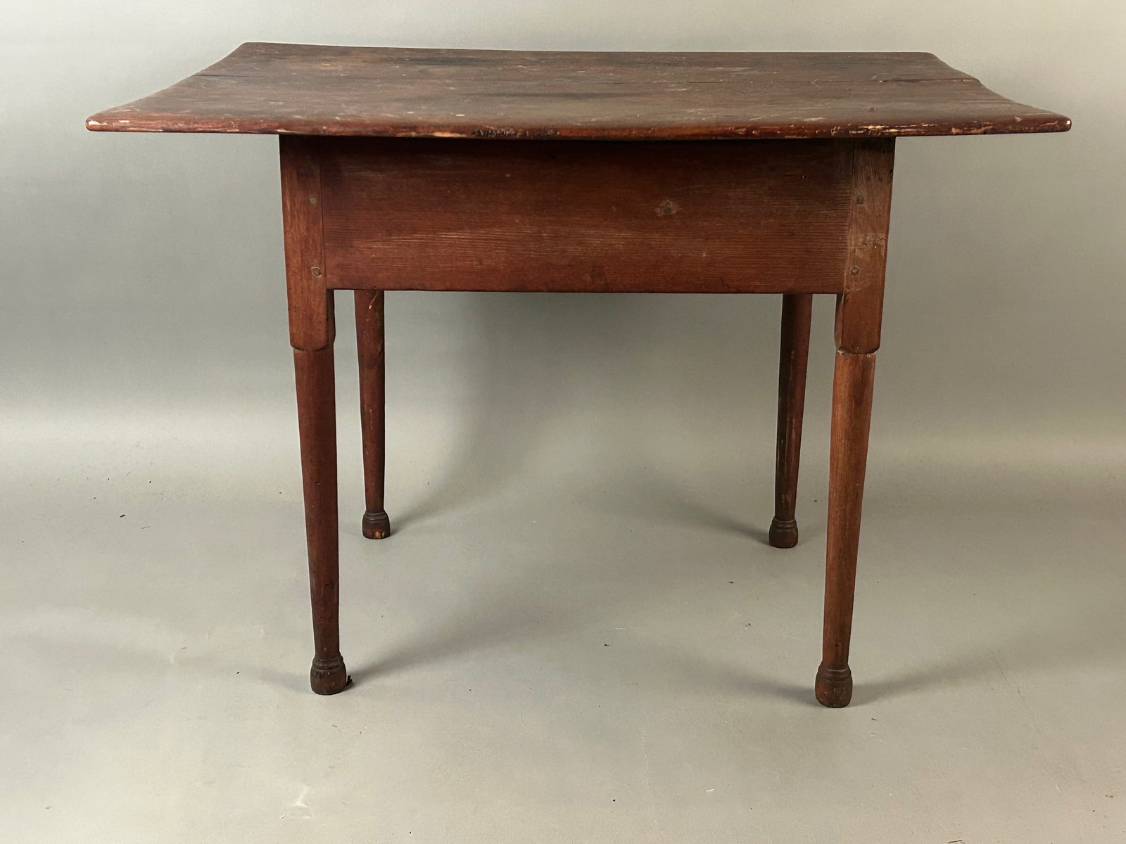 Queen Anne button foot Tavern Table (1 of 8)