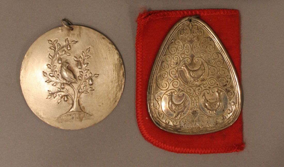 2 Towle Sterling Silver Christmas Ornaments Medallions (1 of 3)