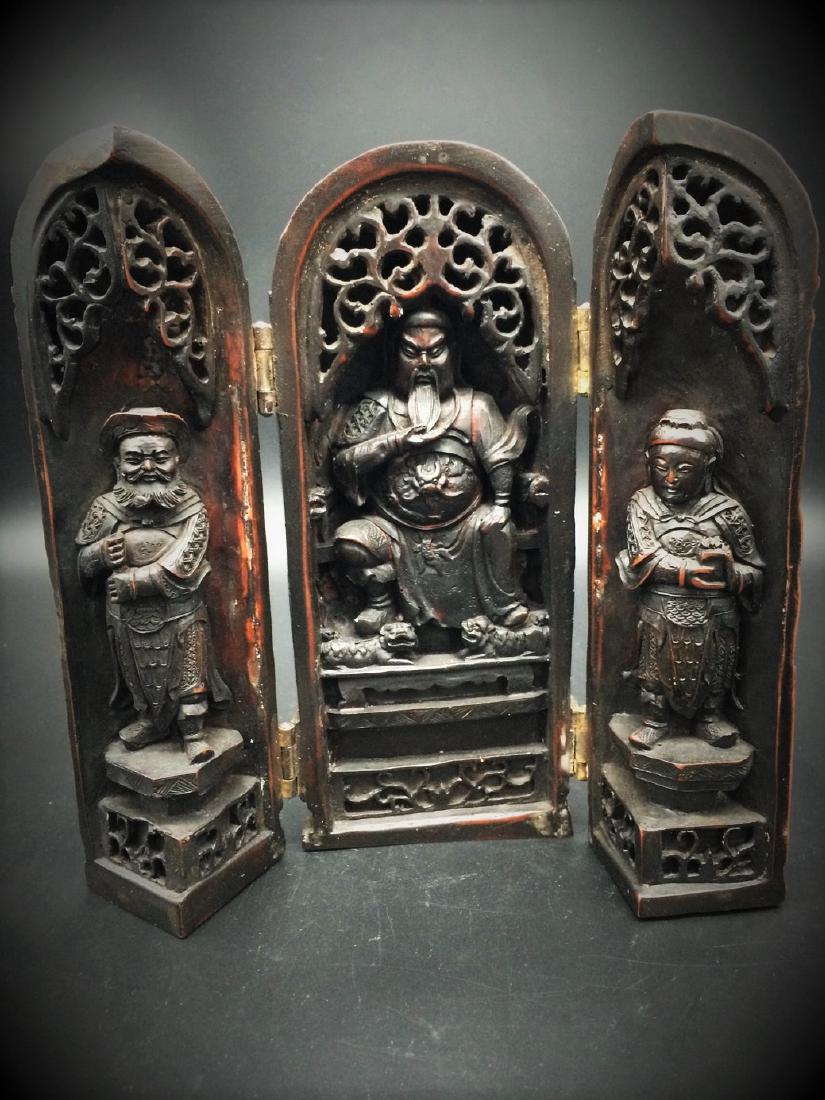 CARVED BOXWOOD FIGURES FOLDING STATUE OF MILITARY (1 of 5)