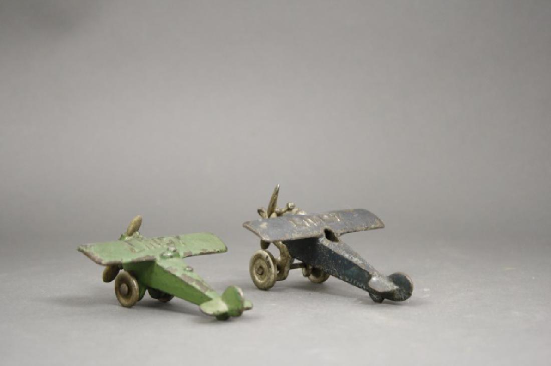 Lot: Two Lindy Planes (1 of 1)