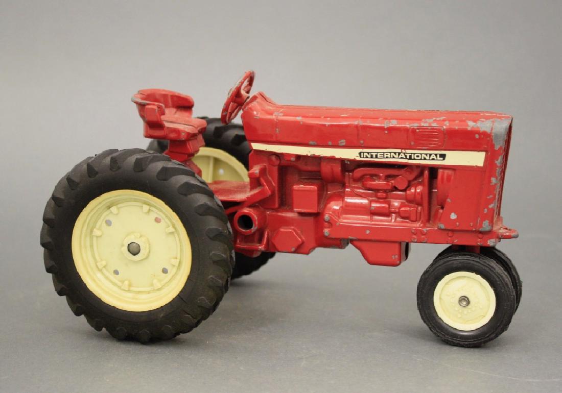 International Tractor (1 of 2)