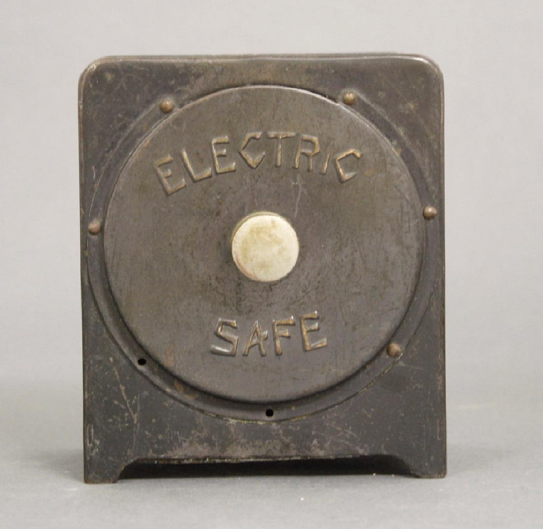 Electric Safe: Louis Mfg. American - Dated 1904. Made of Tin and Steel. Fine Condition.