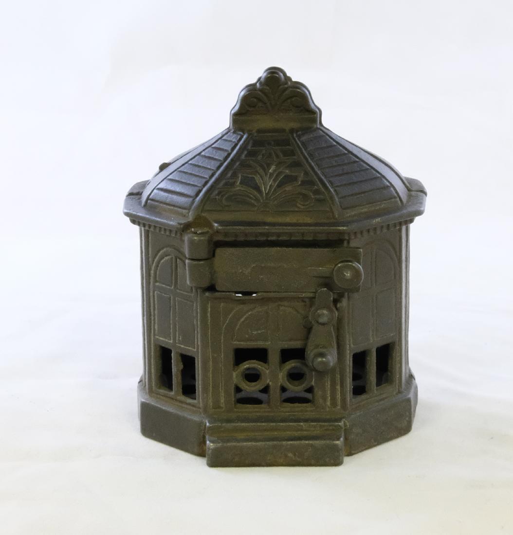 Snap It Mechanical Bank (1 of 4)