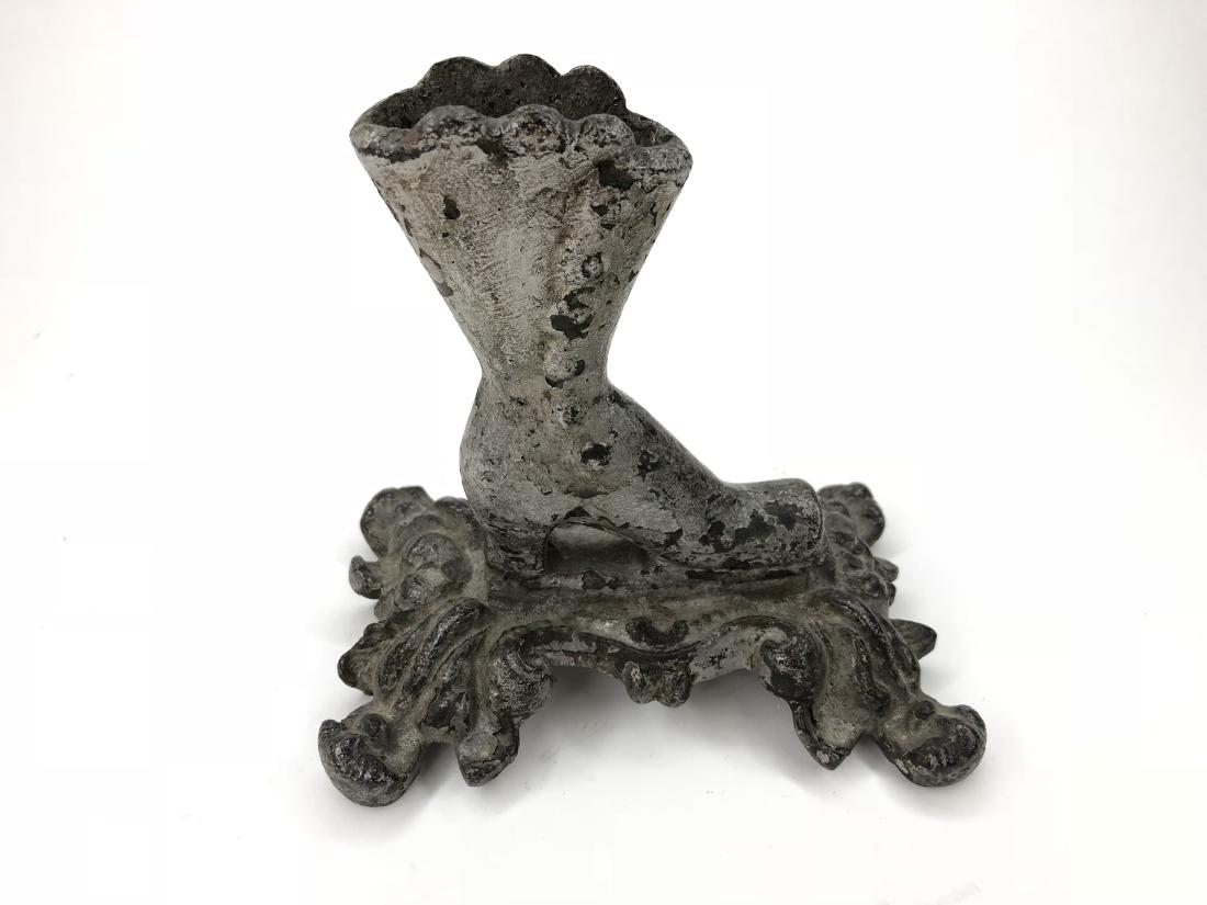 Victorian Boot Cast Iron Matchsafe (1 of 2)
