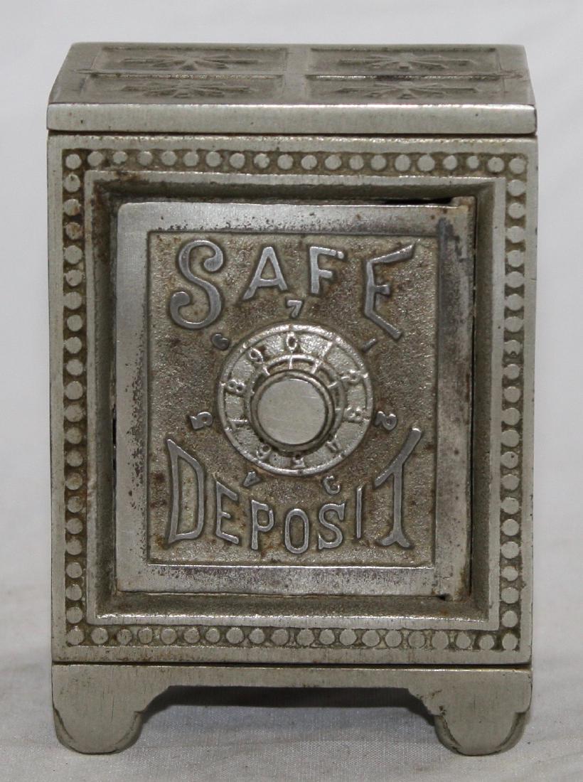 Safe Deposit Cast Iron Safe Bank (1 of 4)
