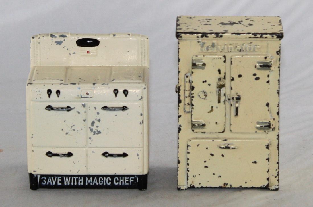 Two Appliance Themed Still Banks (1 of 2)