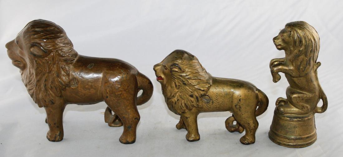 Three Lion Cast Iron Still Banks (1 of 2)