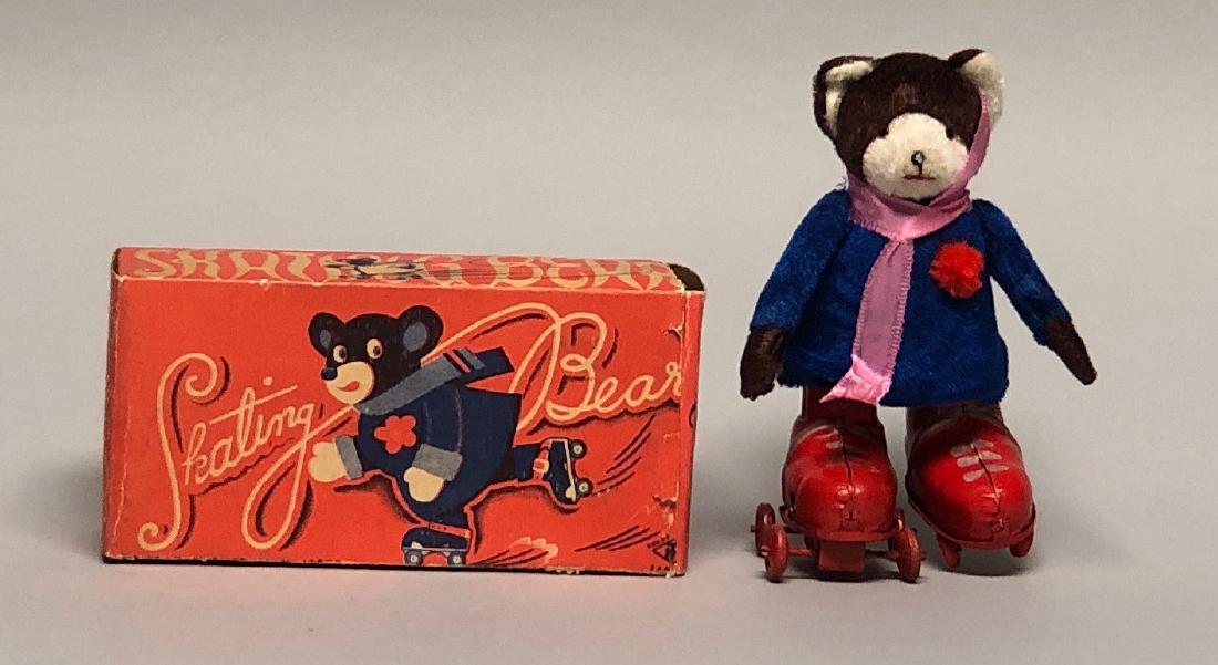Windup Tin Skating Bear (1 of 2)