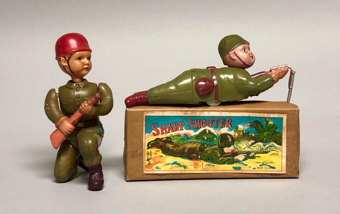 Windup Celluloid Sharpshooter & Kneeling Soldier (1 of 2)