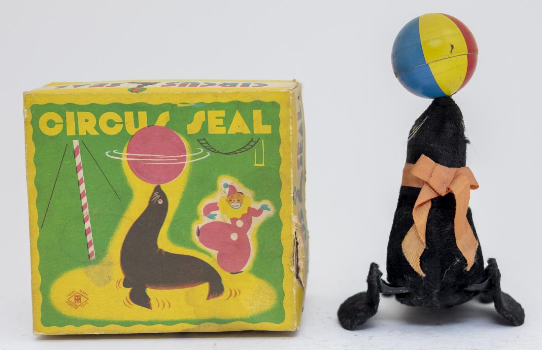 Windup Circus Seal in Original Box (1 of 4)