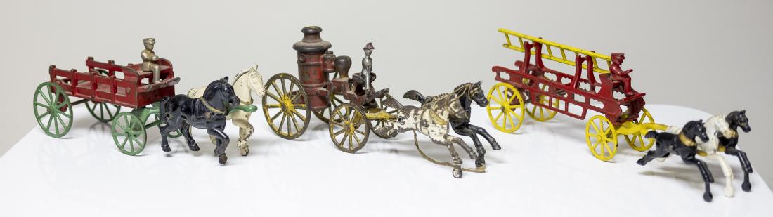 Three Kenton Cast Iron Horse Drawn Toys (1 of 2)
