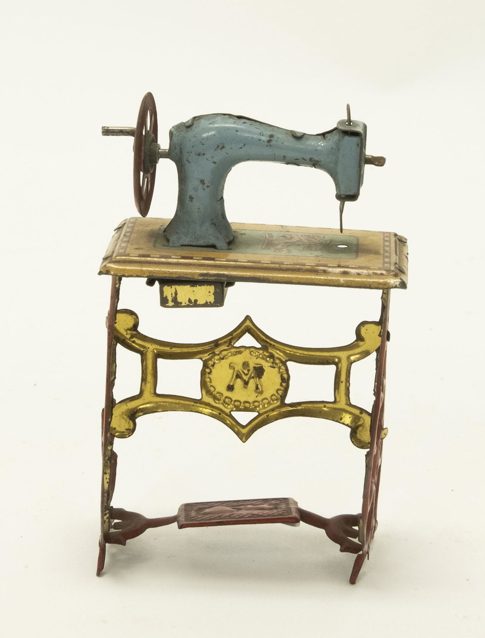 Sewing Machine Penny Toy (1 of 2)