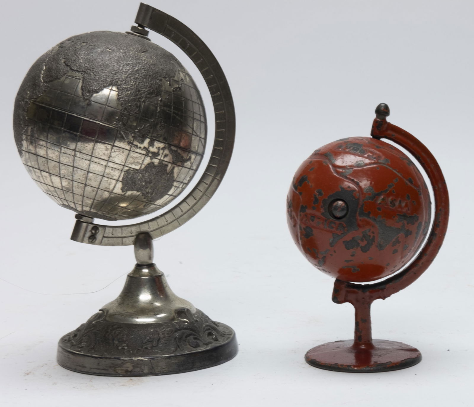 Ornate Globe & Globe on Arc (1 of 4)