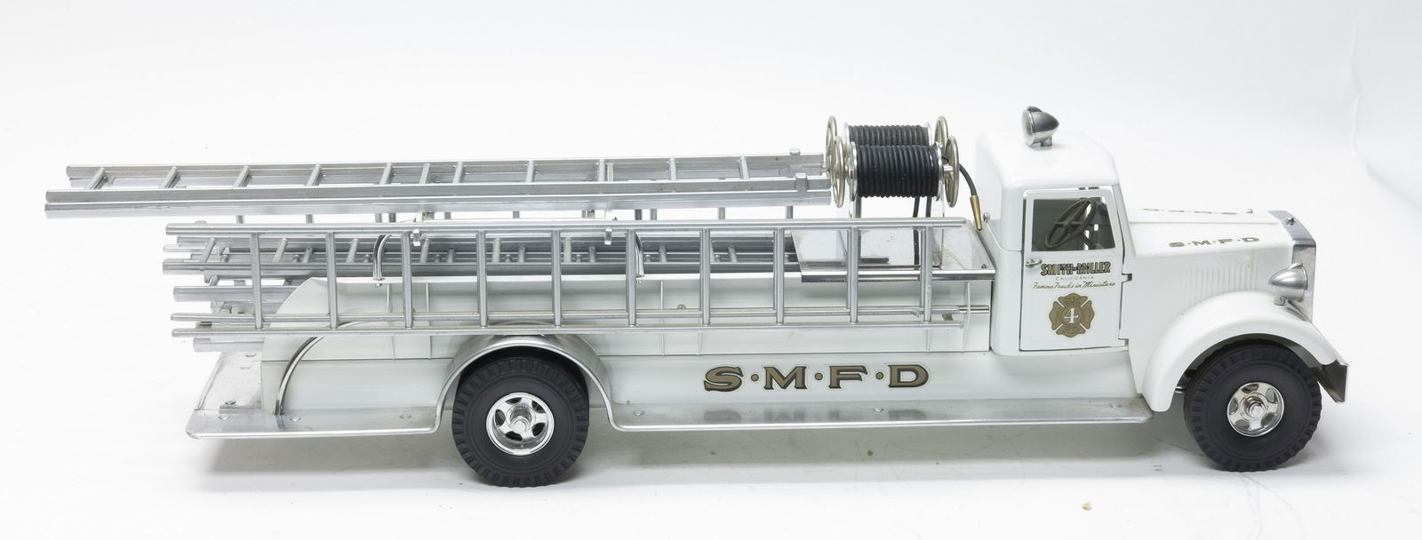 Smith Miller #4 Ladder & Hose Combination Truck (1 of 4)