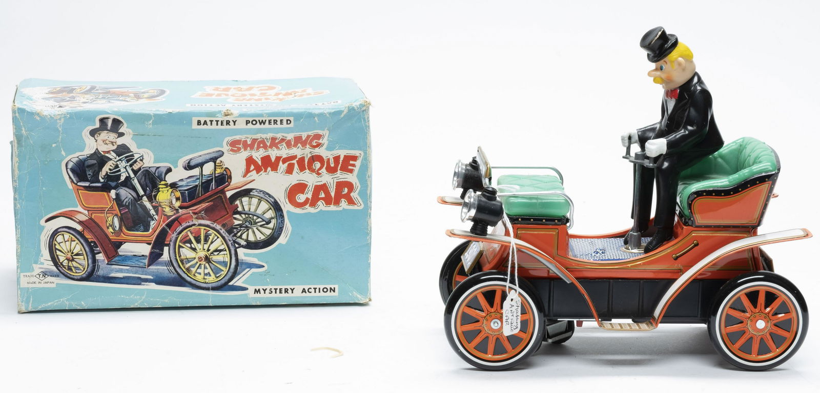 Boxed Battery Op Skating Antique Car TN Japan (1 of 4)